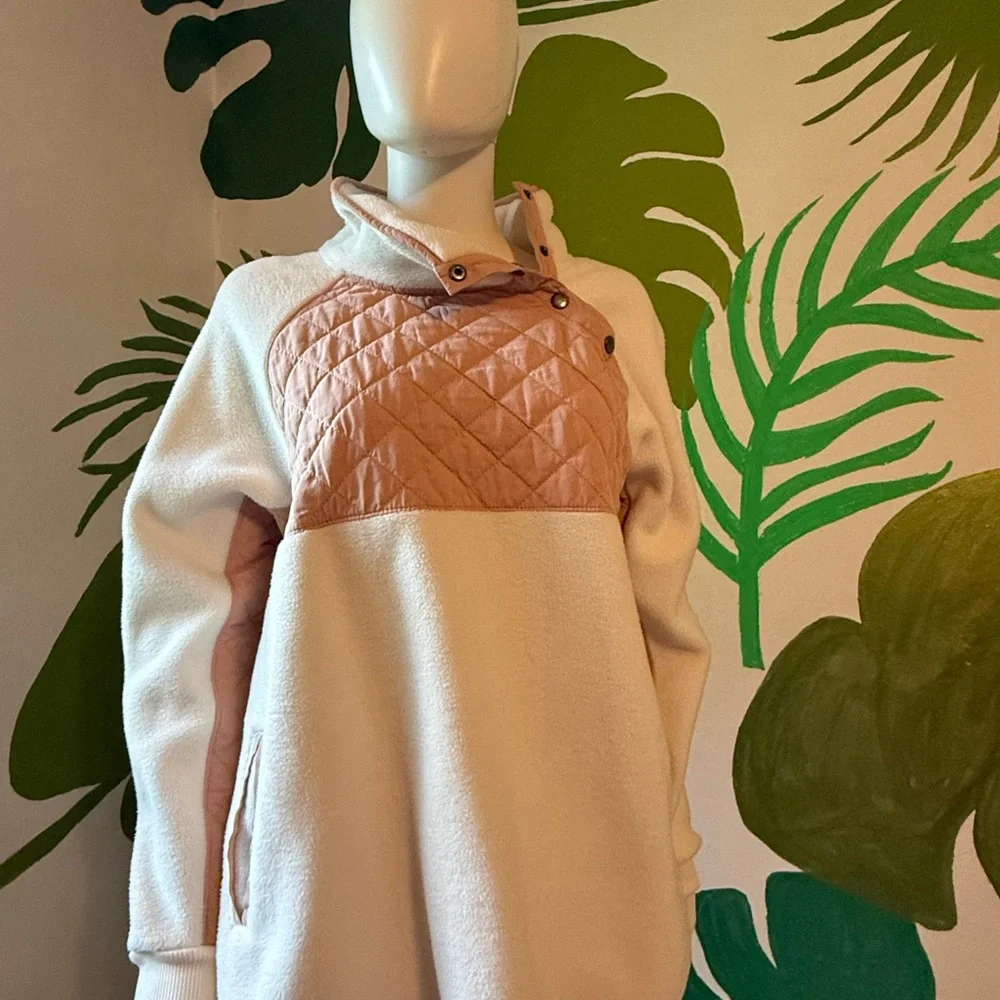 Abercrombie & Fitch Cream Fleece Pullover with Blush Trim